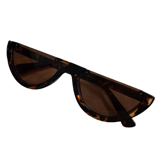 Tortoise Shell Cat-Eye Sunglasses - Picture 3 of 7